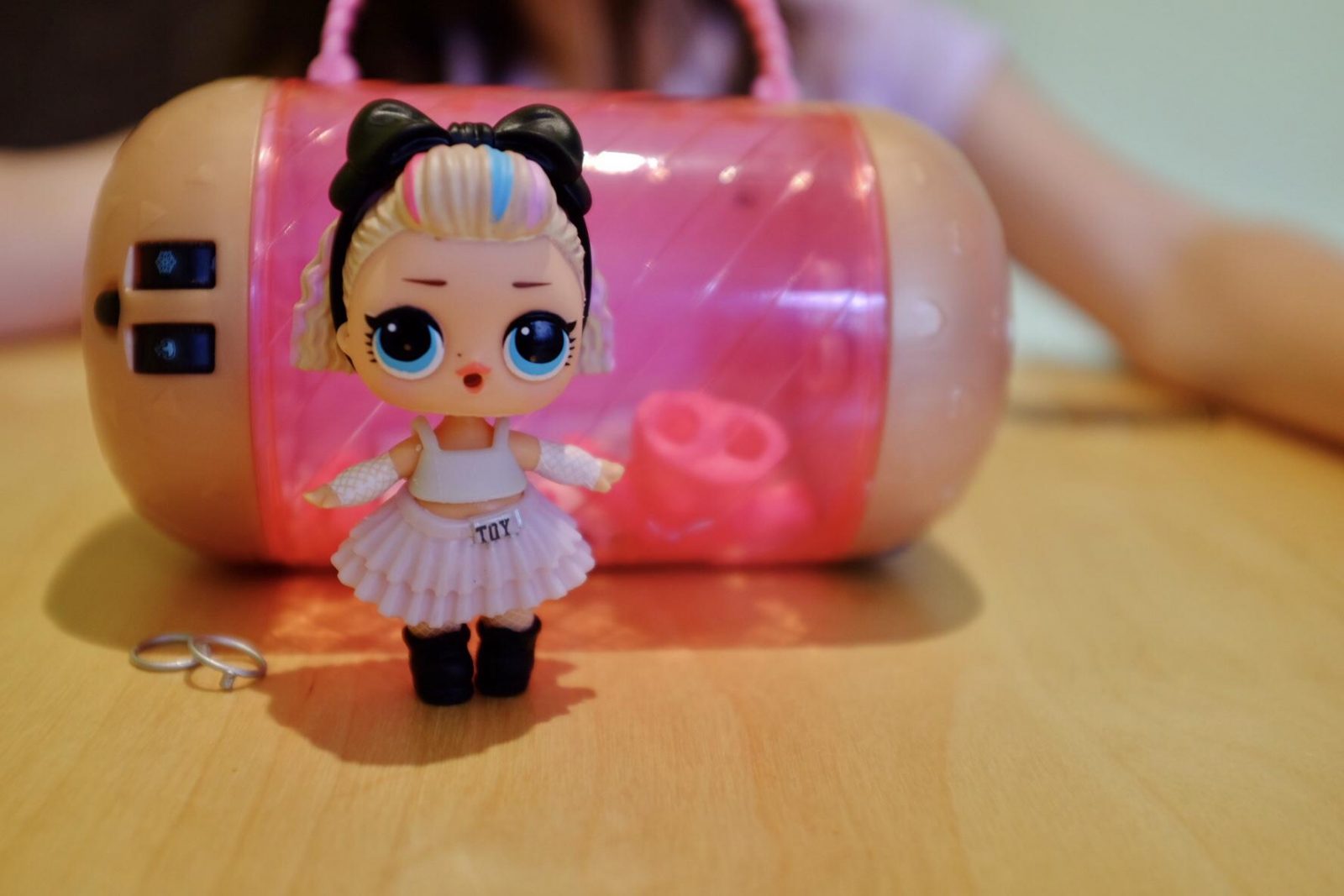 L.O.L. doll and carry case 