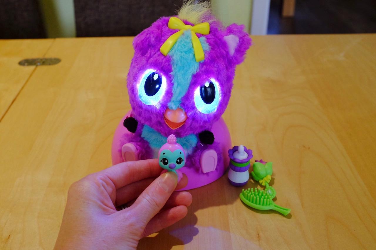 Using the cuddle buddy with Hatchimals HatchiBabies 