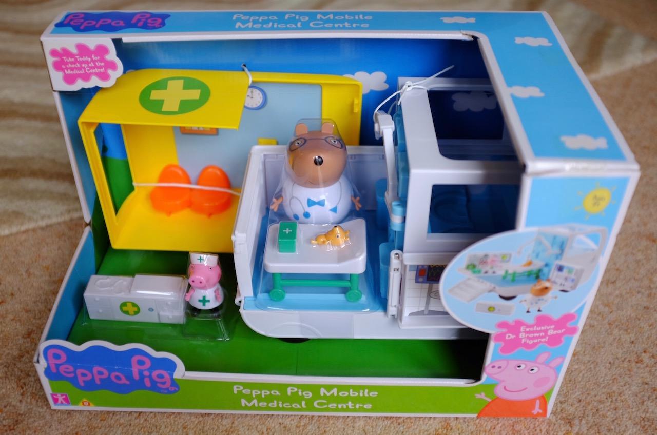 The Peppa Pig Mobile Medical centre in the box front