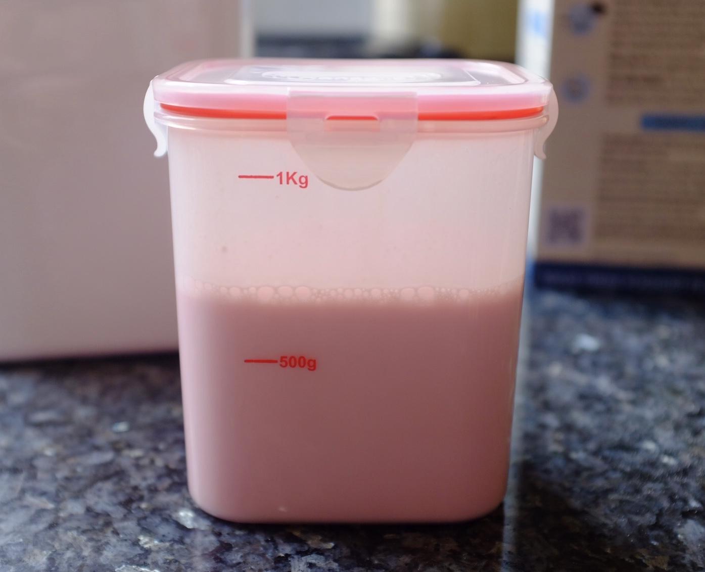 making hansells strawberry yoghurt