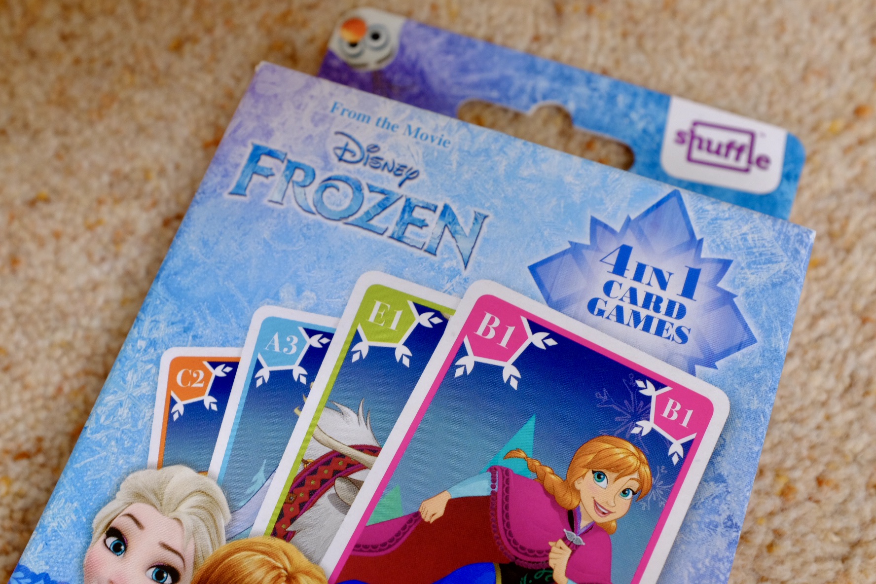 Frozen 2 Games Charades and Shuffle Fun REVIEW