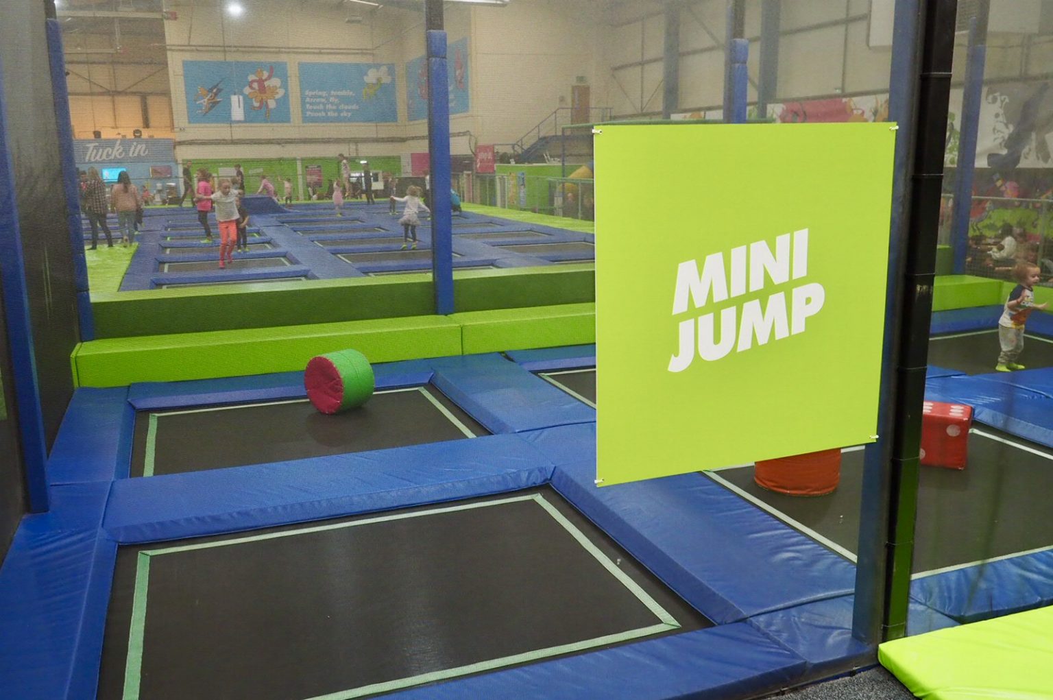 Jump In Warwick Trampoline Park REVIEW AD Run Jump Scrap!
