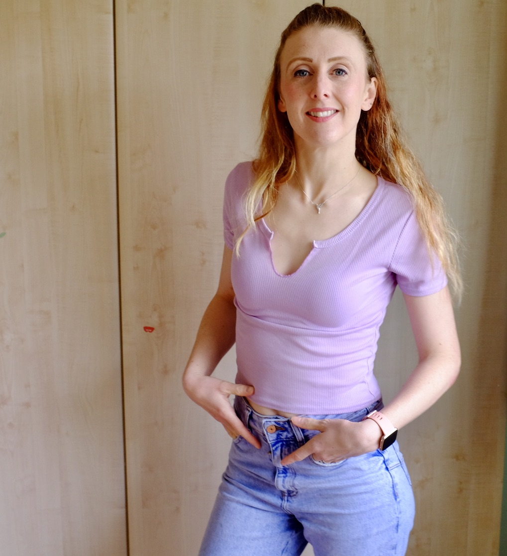 girl in lilac top - spring style
