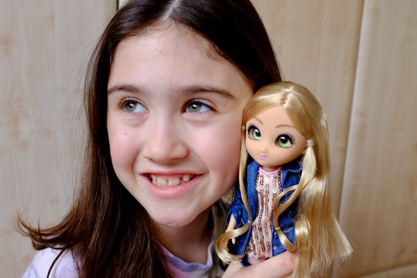 girl with Unique eyes doll Amy