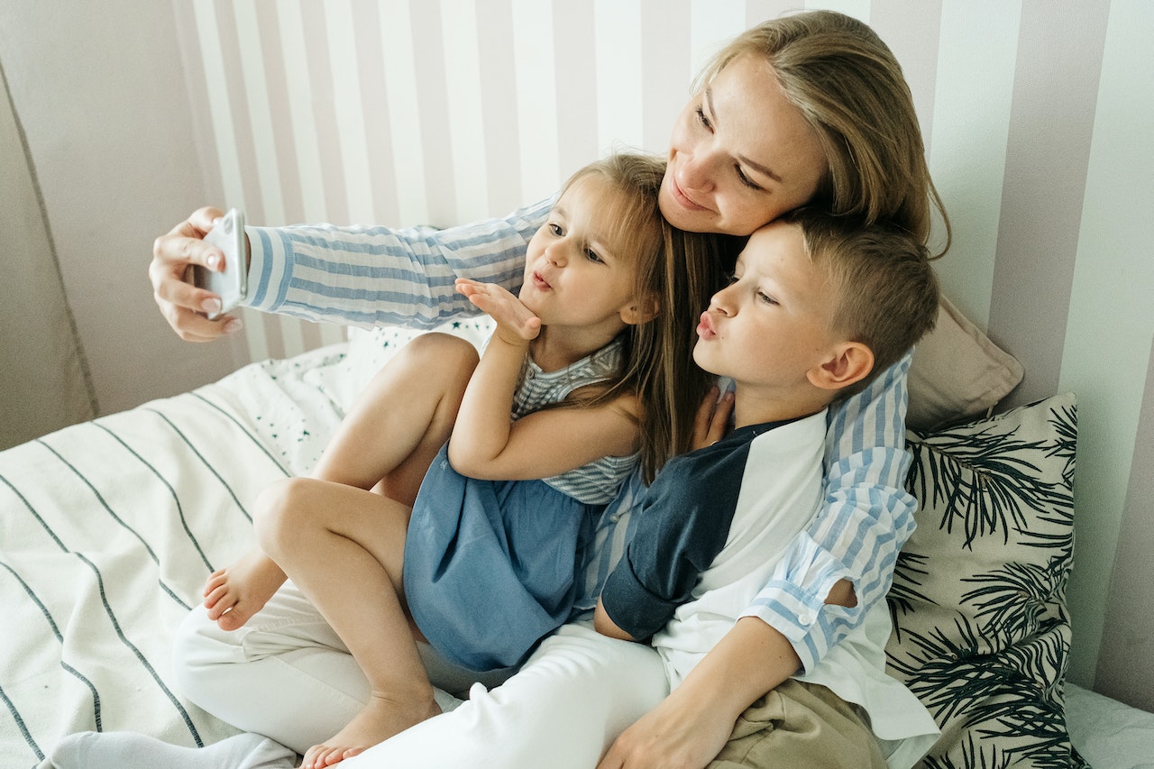 How to Be a Happy Stay-at-Home Mom