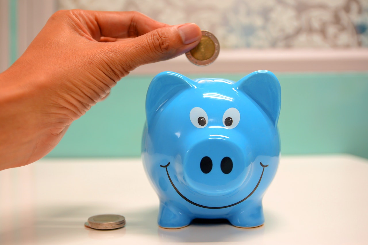 6 Smart Budgeting Tips for Big Families