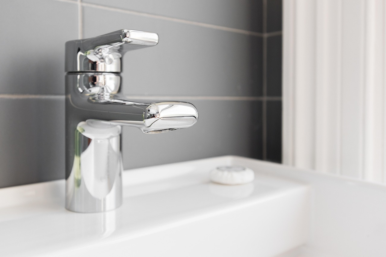 Bathroom Glow-Up: Simple Ways to Upgrade Style and Space
