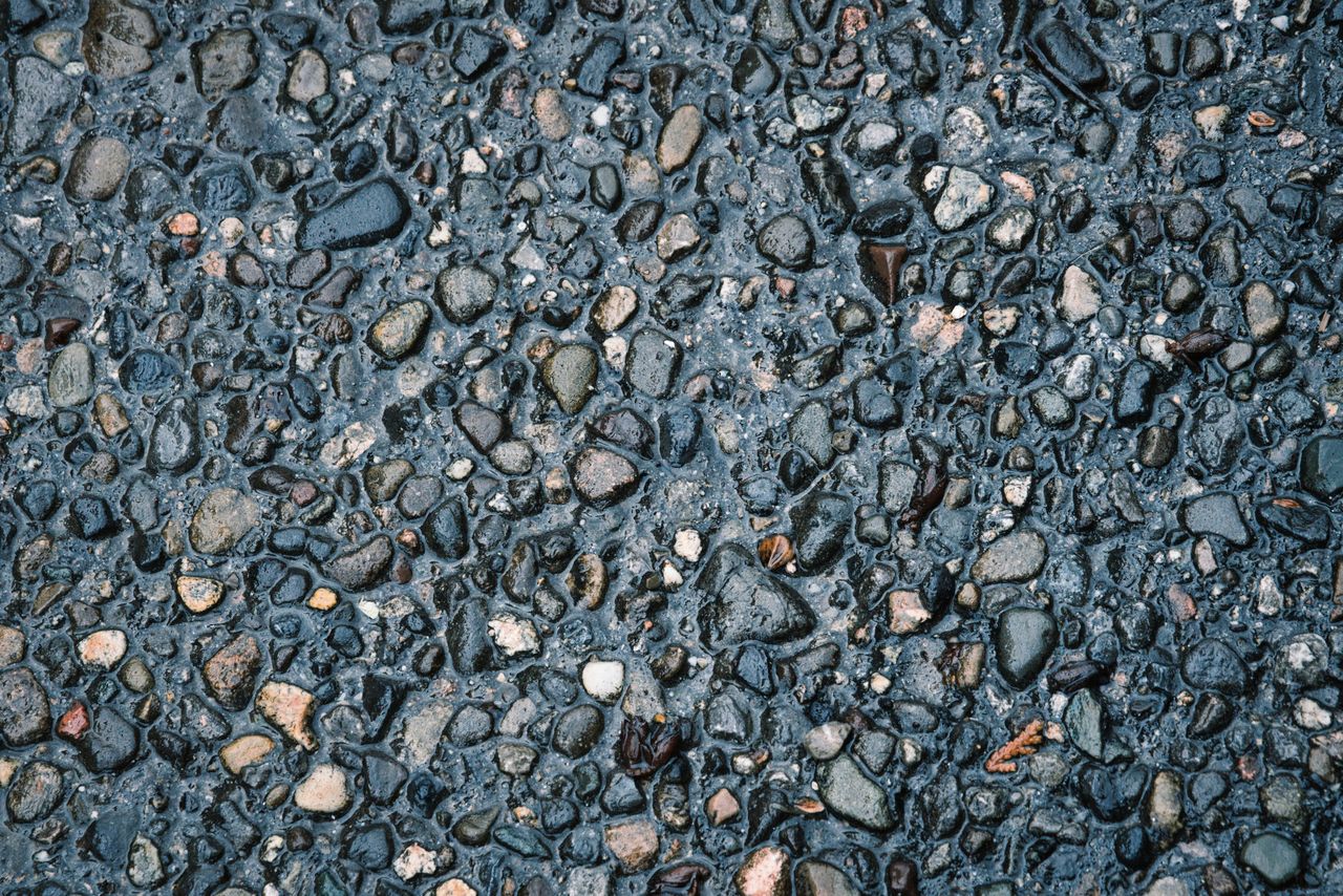 Exposed Aggregate Pavers: Their Pros and Cons